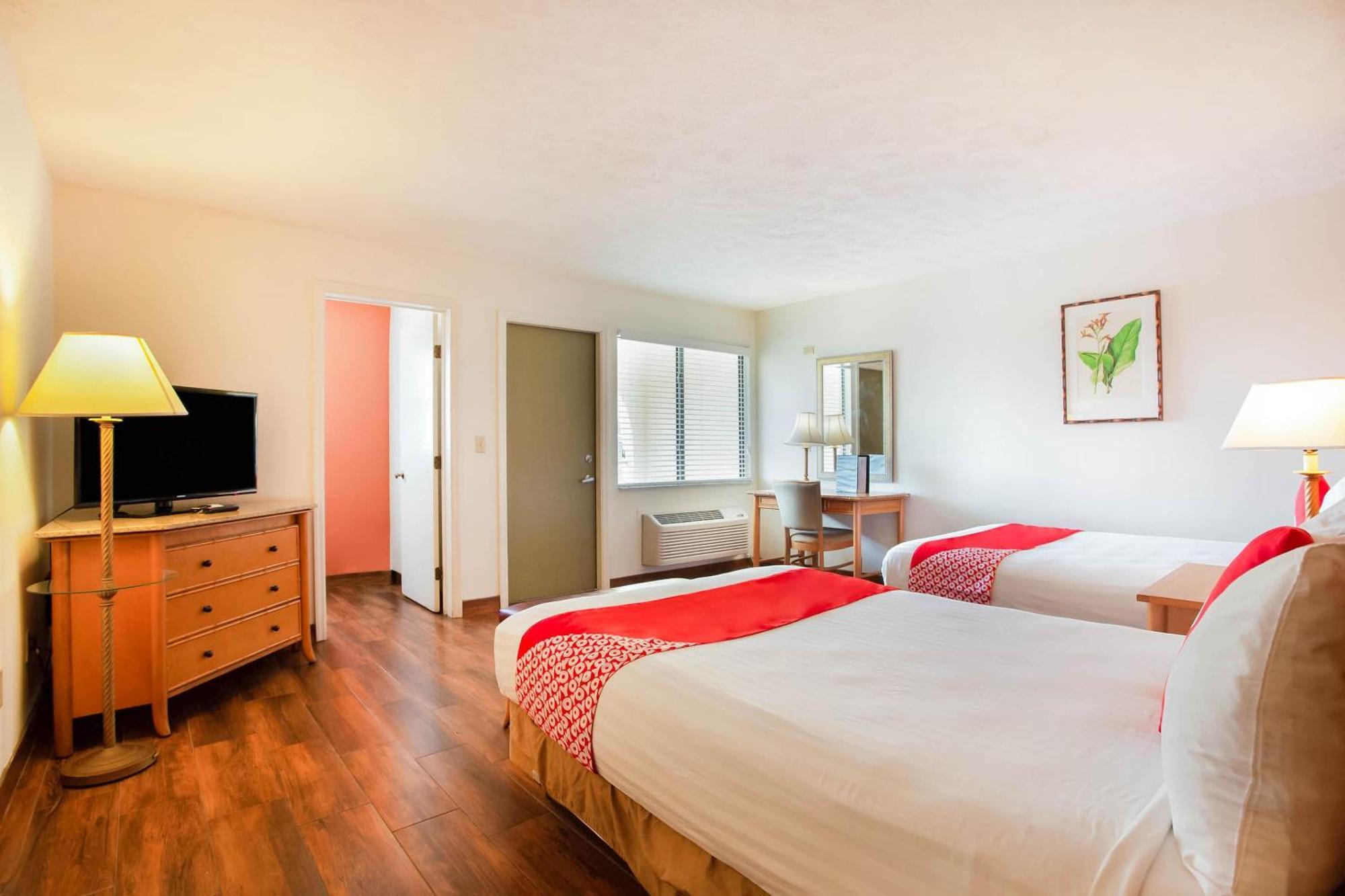 Oyo Waterfront Hotel- Cape Coral Fort Myers, Fl Exterior foto